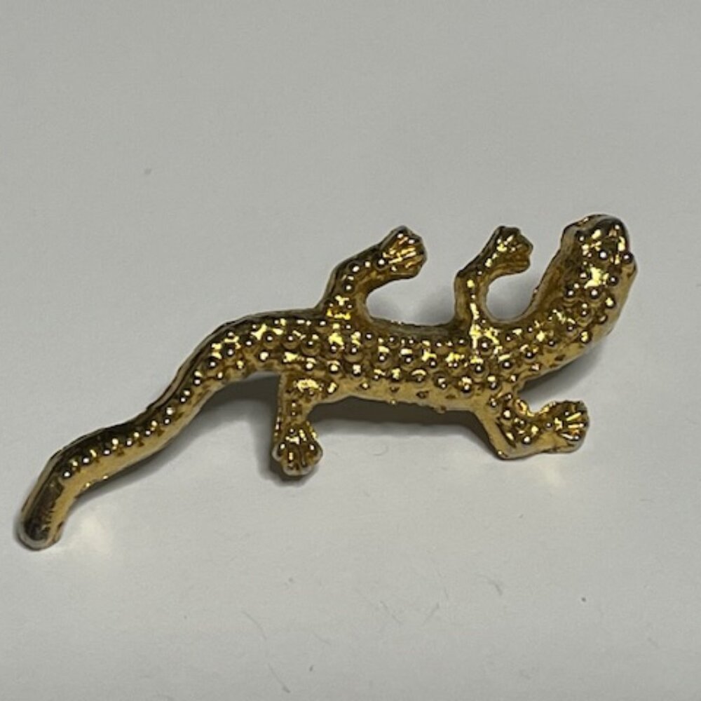 VTG Gold Tone Gecko Lizard Textured Brooch Pin Signed AAI, 2"x.8" Jewelry